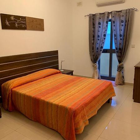 Protea Court Apartments, St Julians Saint Julian's ภายนอก รูปภาพ