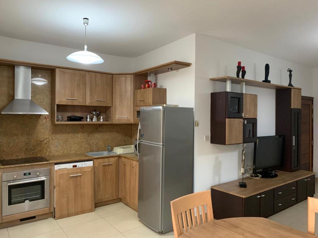 Protea Court Apartments, St Julians Saint Julian's ภายนอก รูปภาพ